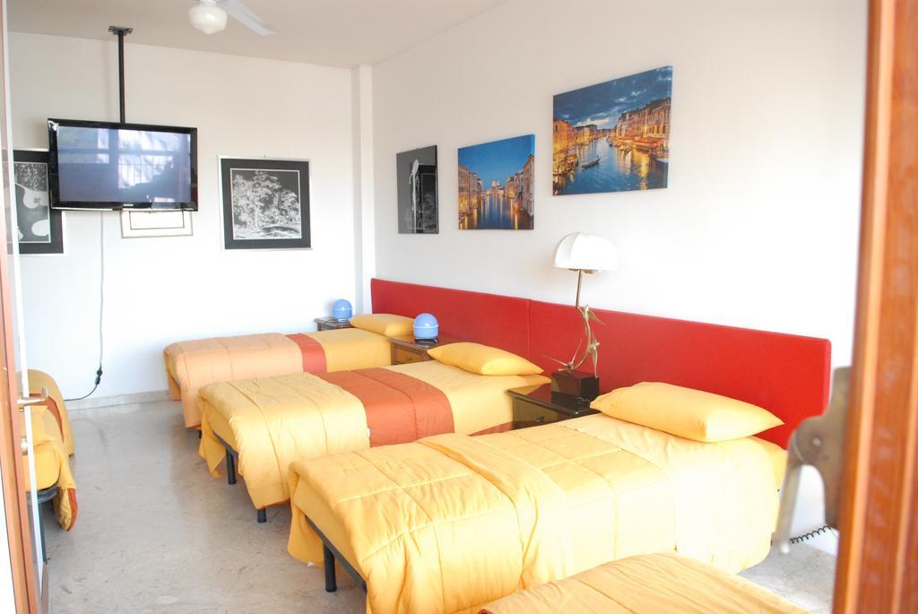 Bed & Breakfast Maricentro Taranto Exterior photo